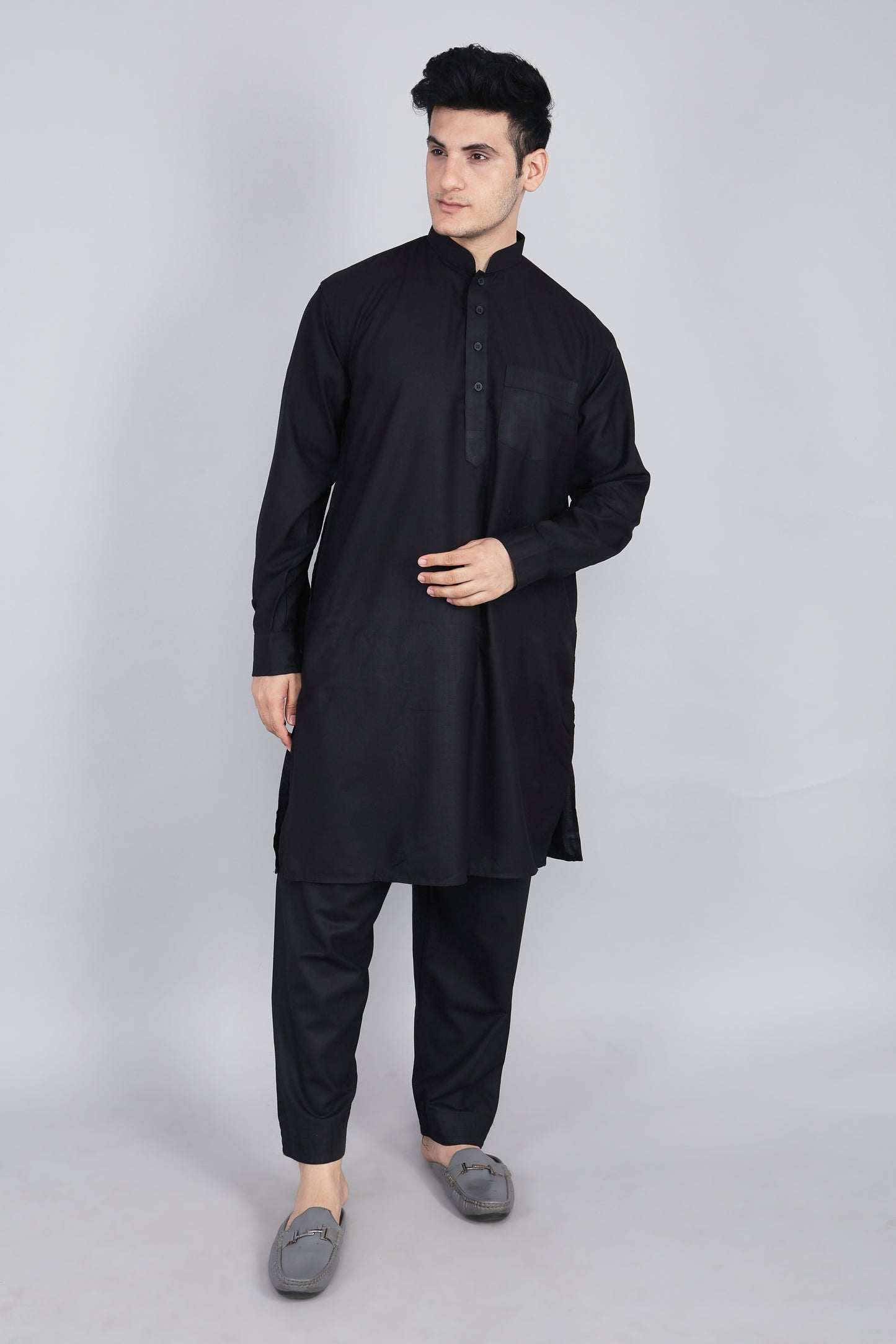 Mens Black Kurta and Pyjama Set