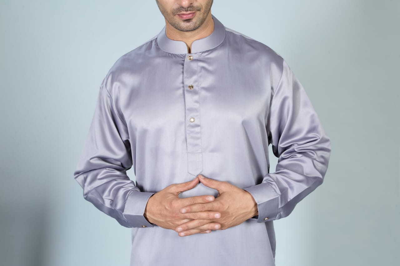 Full Sleeves Collar Men's Thobe with Buttons - Indian Shiny Fabric - Light Grey